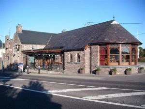 The Auld Triangle Bar & Restaurant